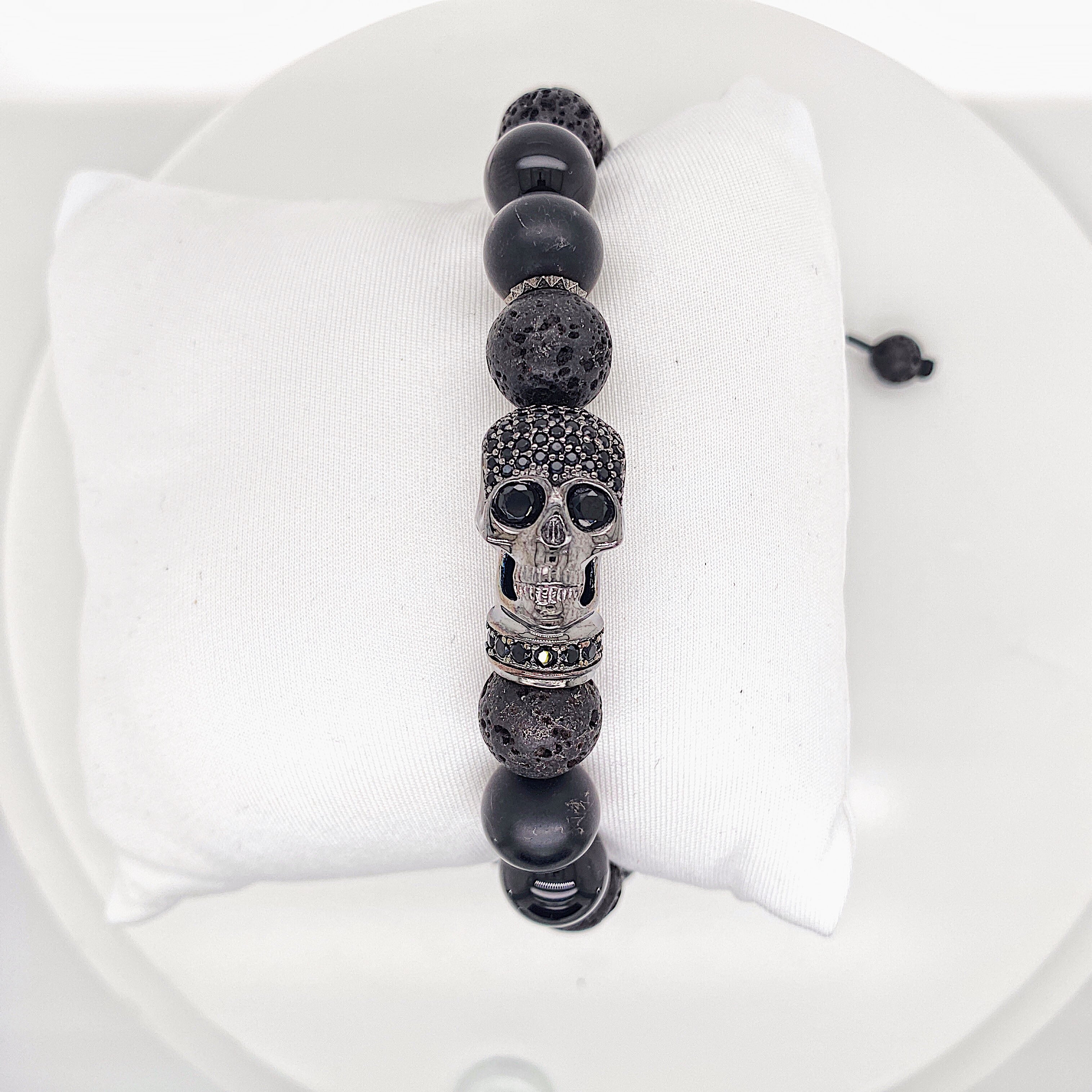 Skull Beaded Bracelet - Onyx / Lava
