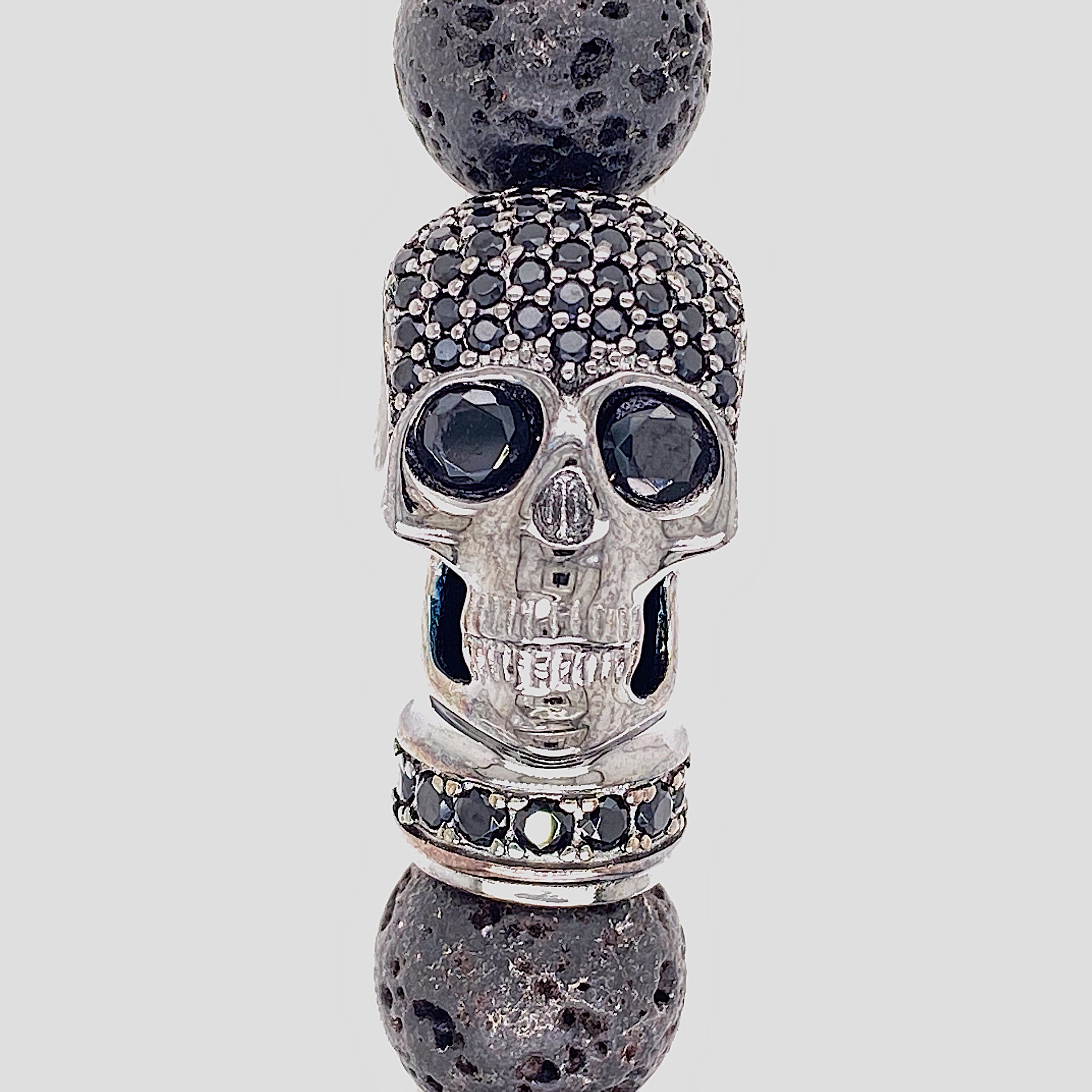 Skull Beaded Bracelet - Onyx / Lava